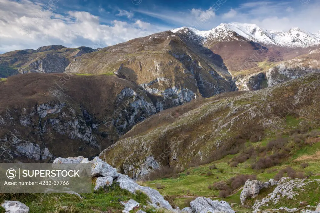 Spain, Cantabria, Tresviso. View from Sierra Cocon over Urdon valley in the Picos de Europa National Park.