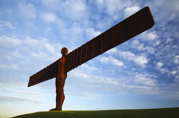 England, Tyne and Wear, Gateshead. The Angel of the North statue near the cities of Gateshead and Newcastle Upon Tyne.