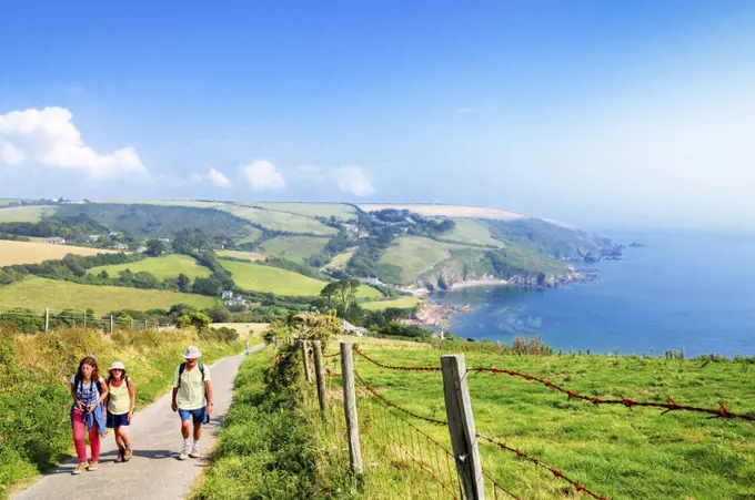 The South West Coast Path between Polperro and Talland Bay in Cornwall.