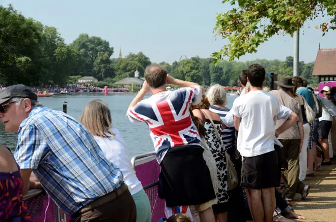 England, London, Hyde Park. Spectators watching a free 2012 Olympic swimming event.