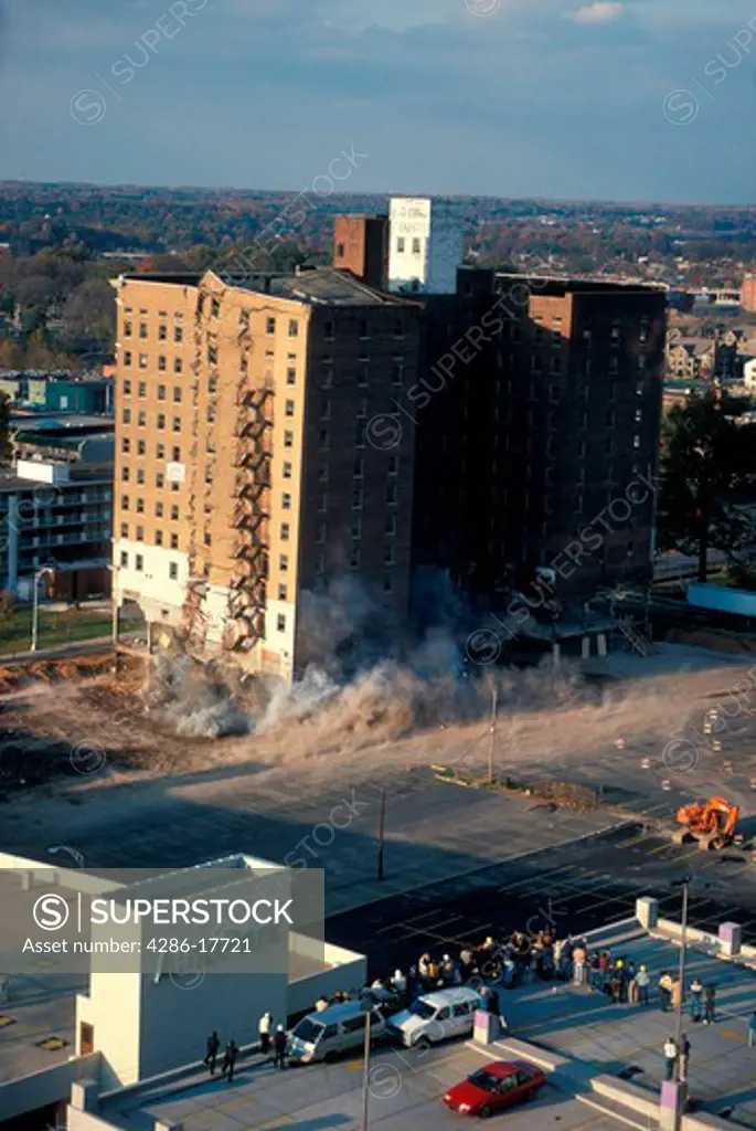 Building implosion sequence #1F3