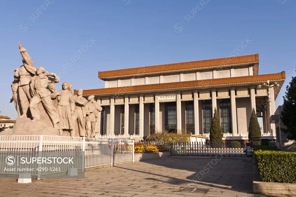 Mausoleum of Mao Zedong, Tiananmen Square, Beijing, China