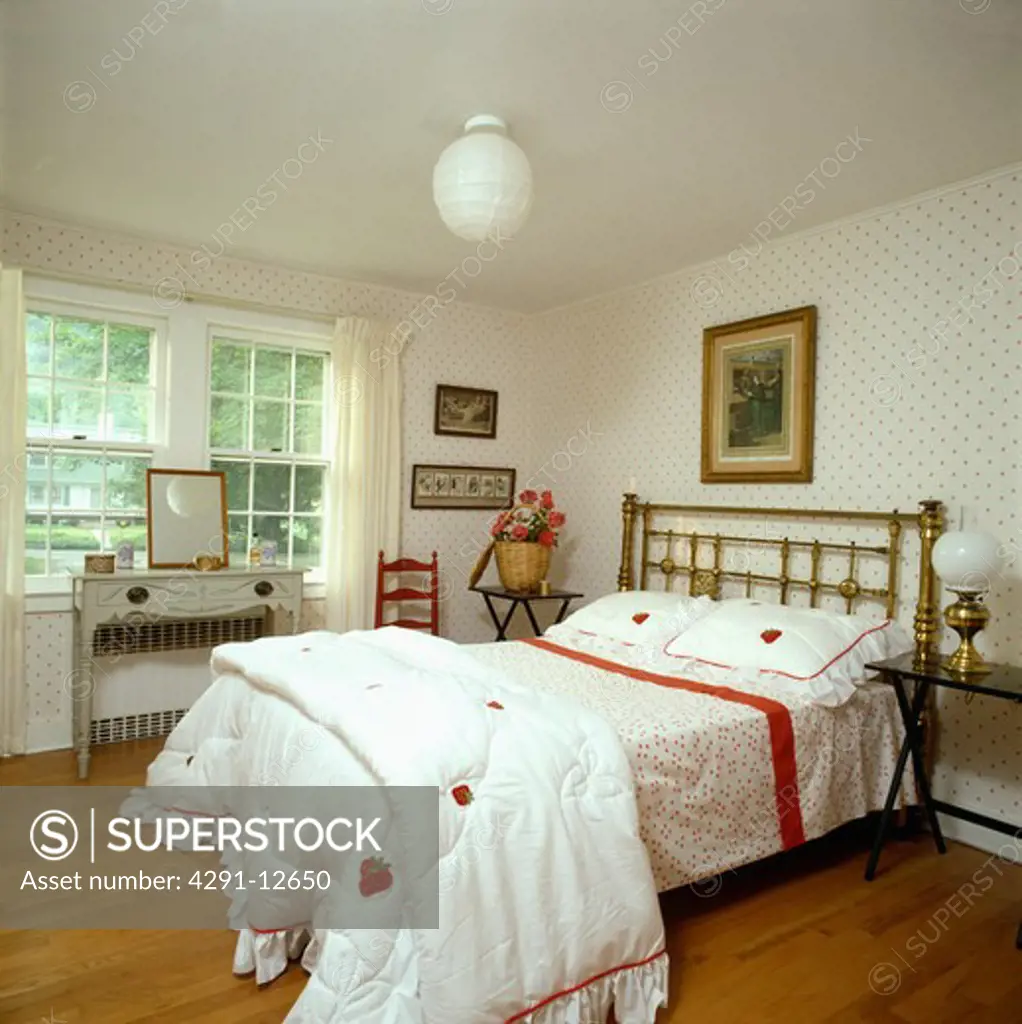 Bedroom white brass bed Stock Photos and Images