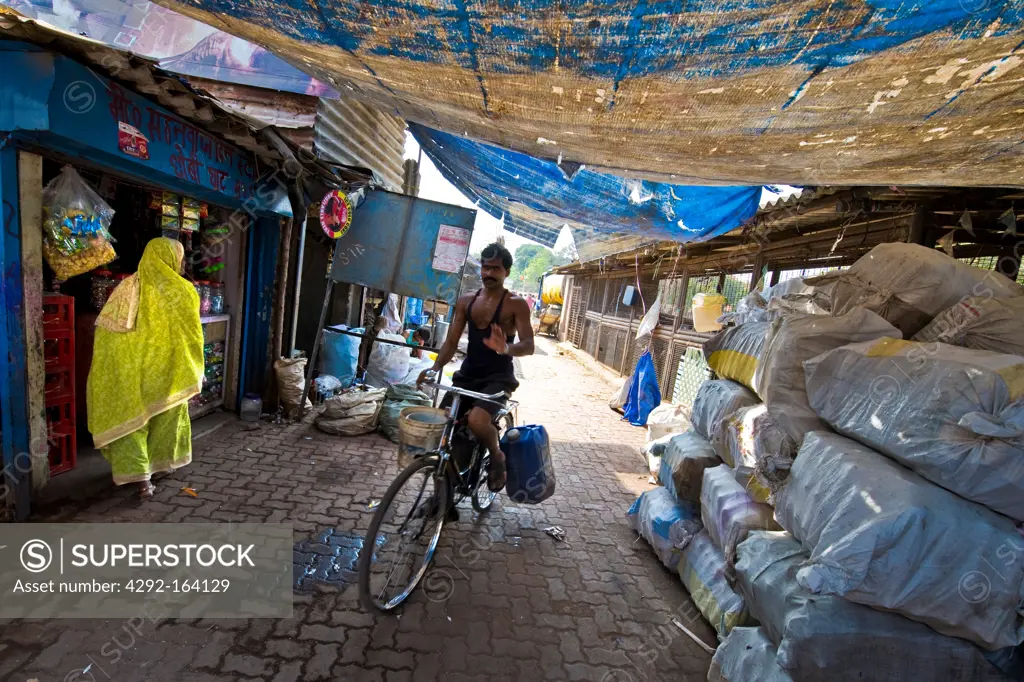 Daily life, Slum near Colaba area, Mumbai, India