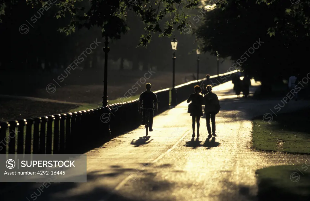 UK, England, London, Hyde Park, Rotten Row Walk