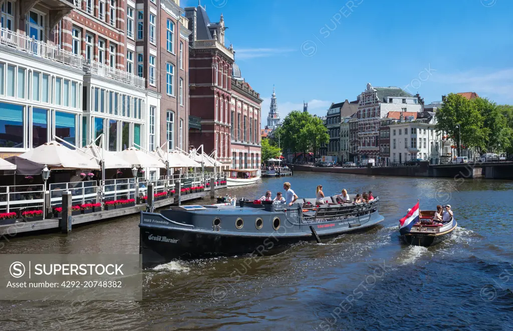 Amsterdam, view of the canal from the Munt Plein Amstel