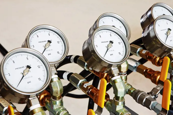 Pressure Gauges