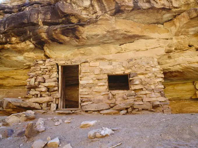 Beamer's Cabin along the south bank of the Little Colorado River, Grand Canyon National Park, Arizona.