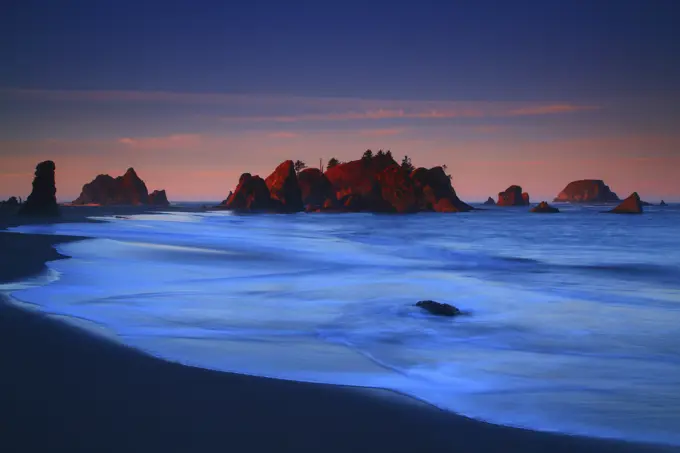 Sunrise and Sea Stacks From Toleak Point in Olympic National Park in Washington