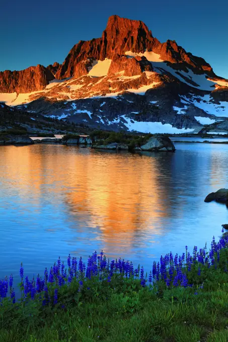 Sunrise over Banner Peak and Thousand Island Lake in the Ansel Adams Wilderness, California.