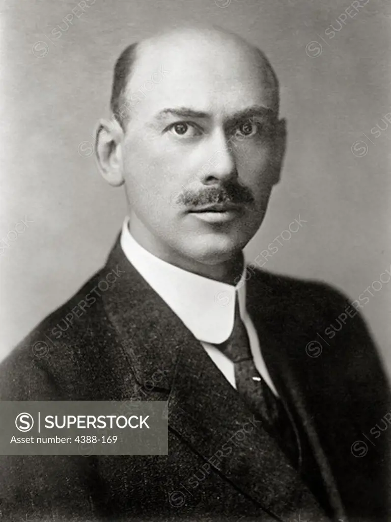 Rocketry Pioneer Robert Goddard