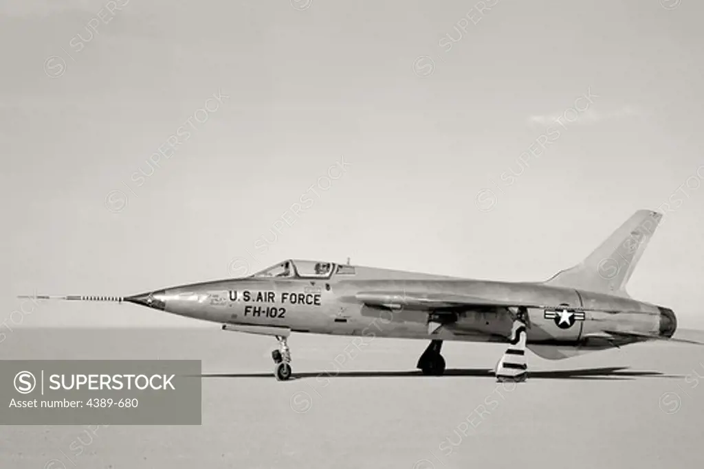 F-105 on Rogers Dry Lake