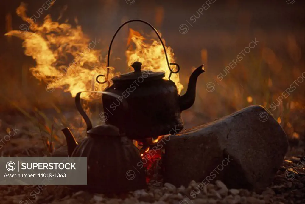 Kettles Over Fire Fire Photos, Images and Pictures