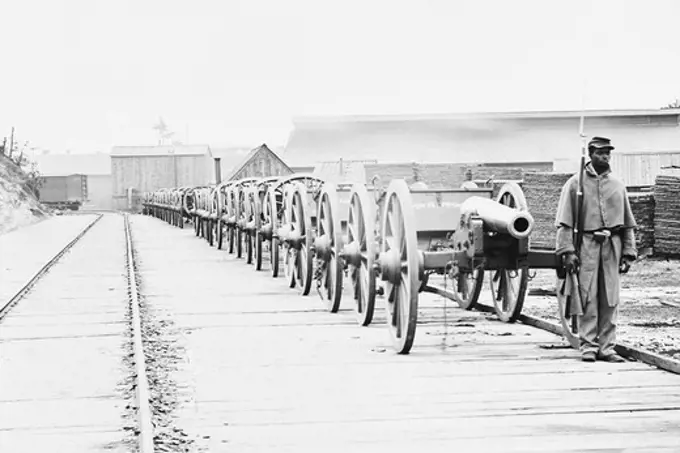 African American soldier Guards Artillery in the Civil War, African-Americans