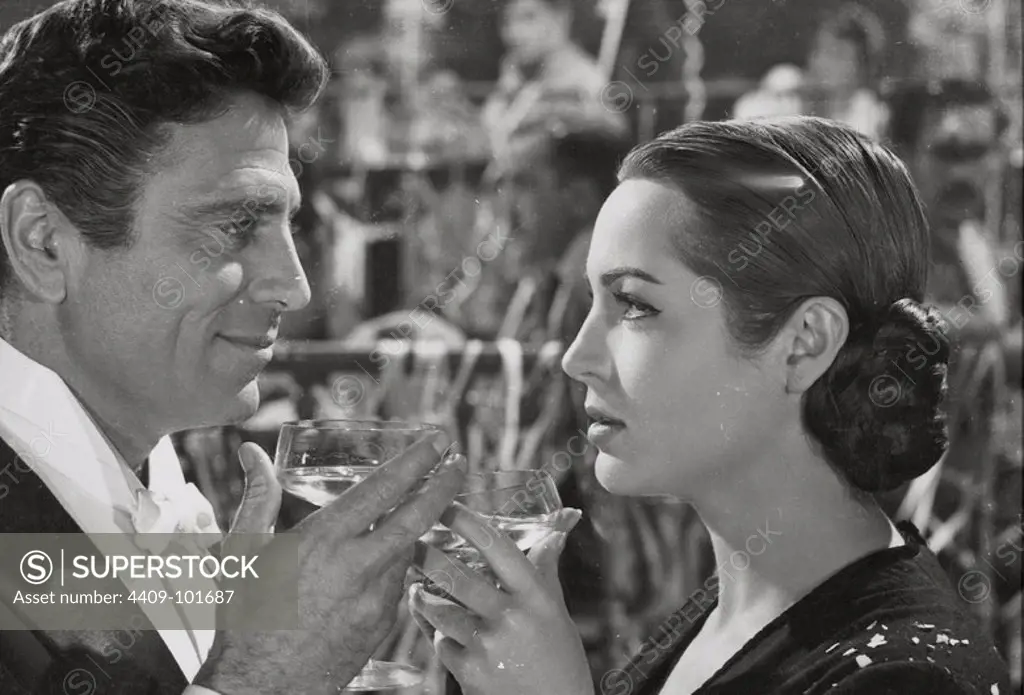 RAF VALLONE and SARA MONTIEL in LA VIOLETERA (1958).