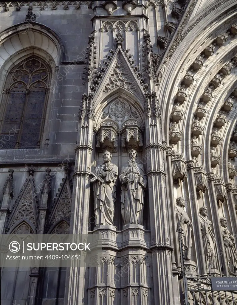 DETALLE DE LA FACHADA PRINCIPAL DE LA CATEDRAL DE BARCELONA - SIGLO XIX. Location: CATEDRAL-EXTERIOR. Barcelona. SPAIN.