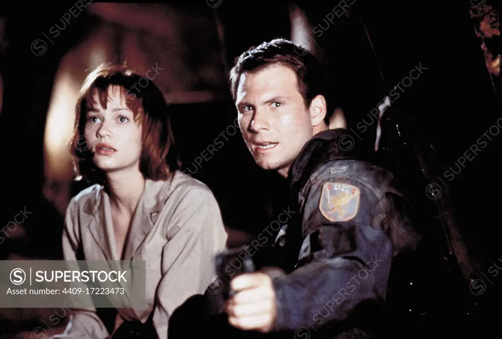 CHRISTIAN SLATER and SAMANTHA MATHIS in BROKEN ARROW (1996), directed by JOHN WOO.