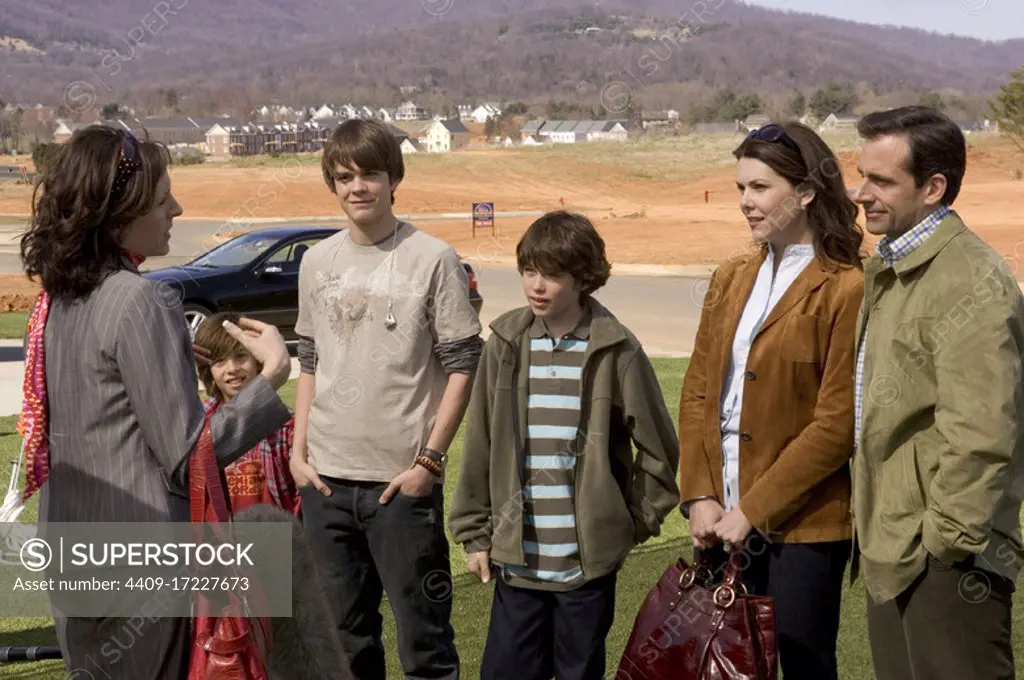 MOLLY SHANNON, LAUREN GRAHAM, JIMMY BENNETT, STEVE CARELL, JOHNNY SIMMONS and GRAHAM PHILLIPS in EVAN ALMIGHTY (2007), directed by TOM SHADYAC.