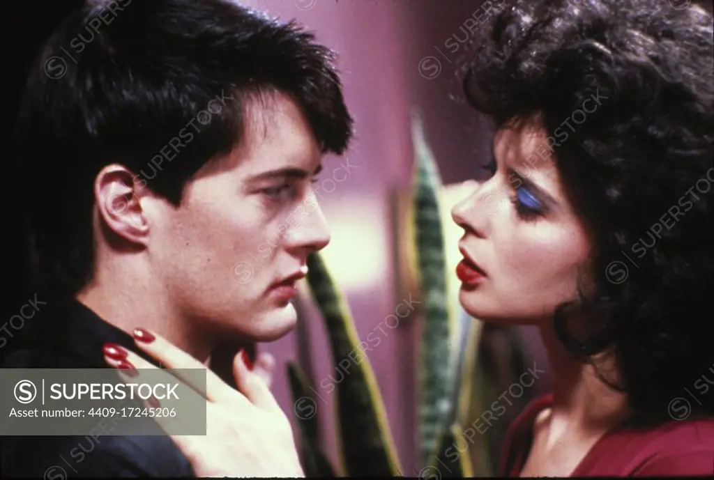 ISABELLA ROSSELLINI and KYLE MACLACHLAN in BLUE VELVET (1986), directed by DAVID LYNCH.