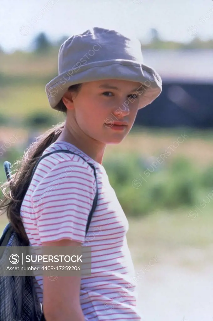 ANNA PAQUIN in FLY AWAY HOME (1996), directed by CARROLL BALLARD.