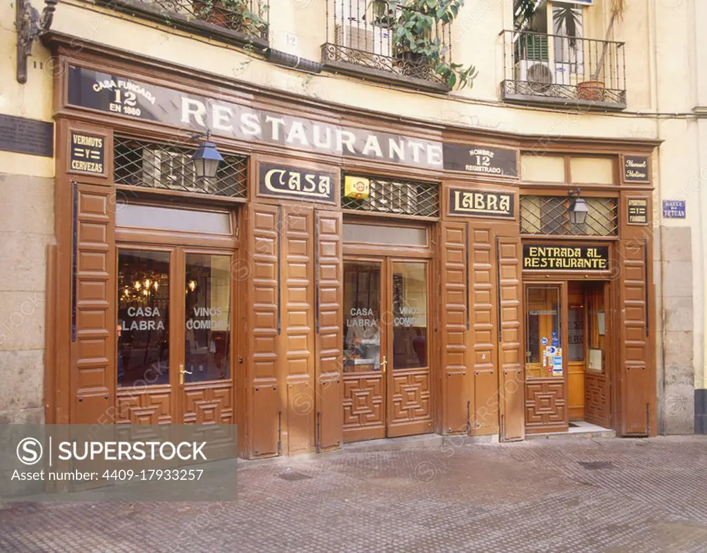 RESTAURANTE CASA LABRA FUNDADA EN 1860. Location: CASA LABRA. MADRID. SPAIN.