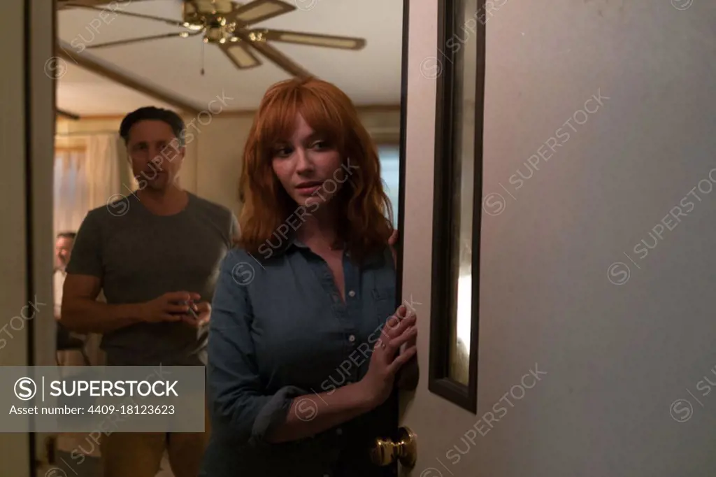 MARTIN HENDERSON and CHRISTINA HENDRICKS in STRANGERS, THE: PREY AT NIGHT (2018), directed by JOHANNES ROBERTS.