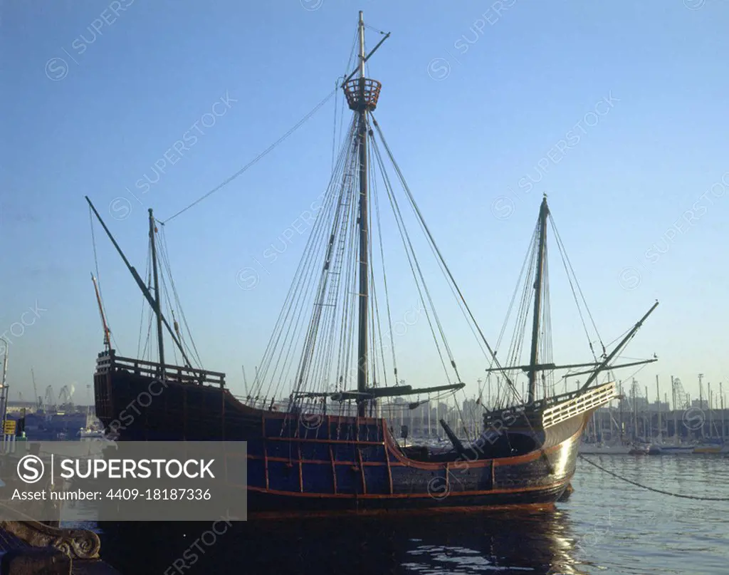 REPLICA DE LA CARABELA SANTA MARIA. ORIGINAL DEL S XV. Location: PUERTO. Barcelona. SPAIN.