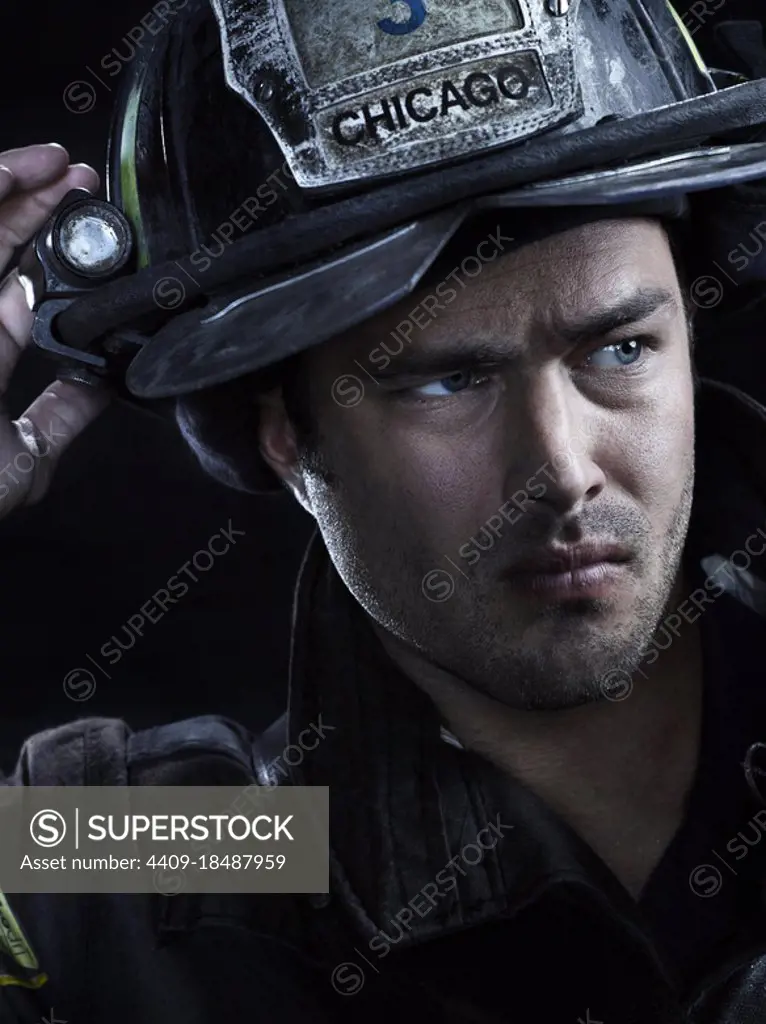 TAYLOR KINNEY in CHICAGO FIRE (2012), directed by MICHAEL BRANDT, STEVE SHILL and SANFORD BOOKSTAVER.