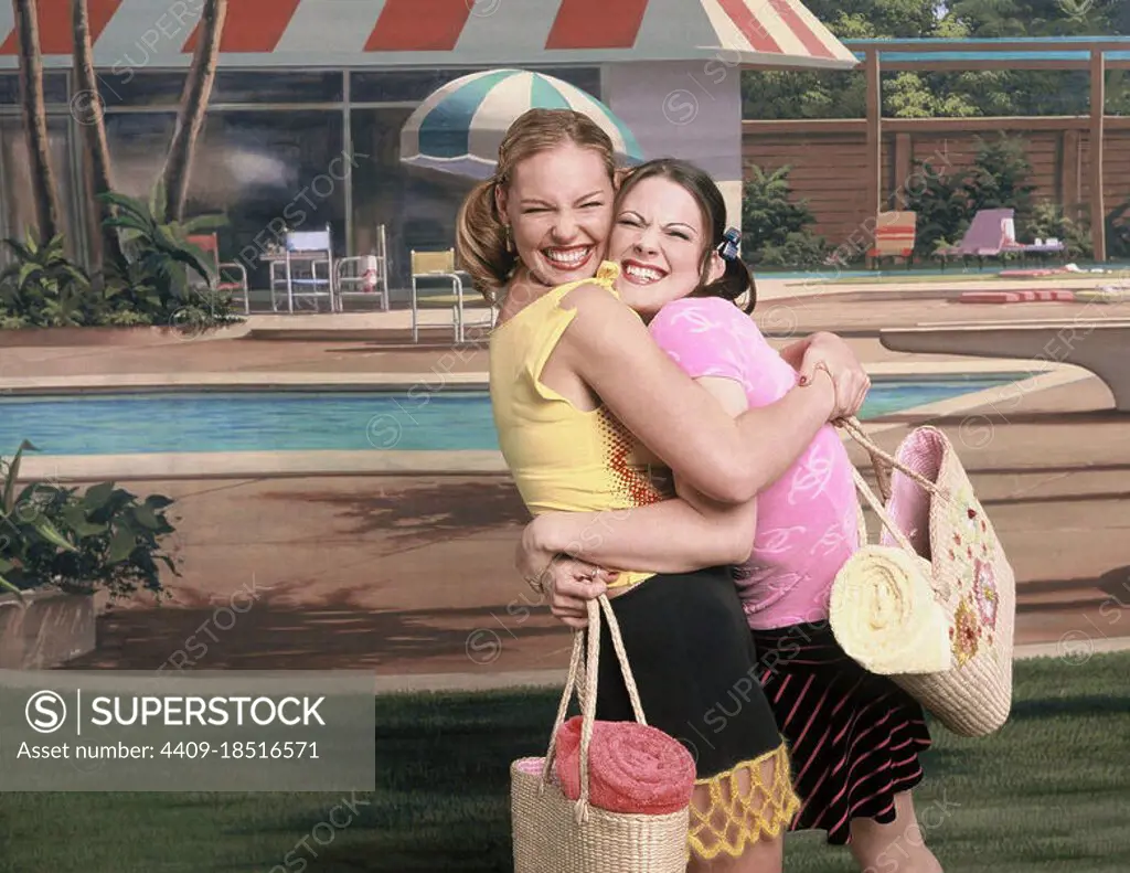 KATHERINE HEIGL and ALEXANDRA BRECKENRIDGE in ROMY AND MICHELE IN