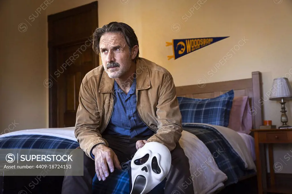 DAVID ARQUETTE in SCREAM (2022), directed by MATT BETTINELLI-OLPIN and TYLER GILLETT.