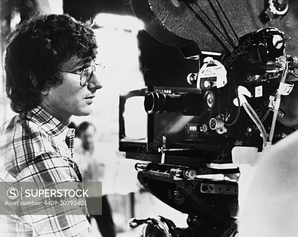 STEVEN SPIELBERG in CLOSE ENCOUNTERS OF THE THIRD KIND (1977), directed by STEVEN SPIELBERG.