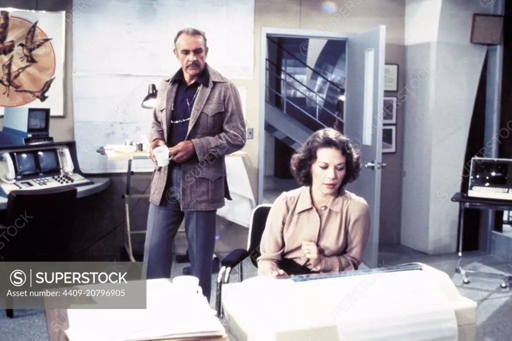 SEAN CONNERY and NATALIE WOOD in METEOR (1979), directed by RONALD NEAME.