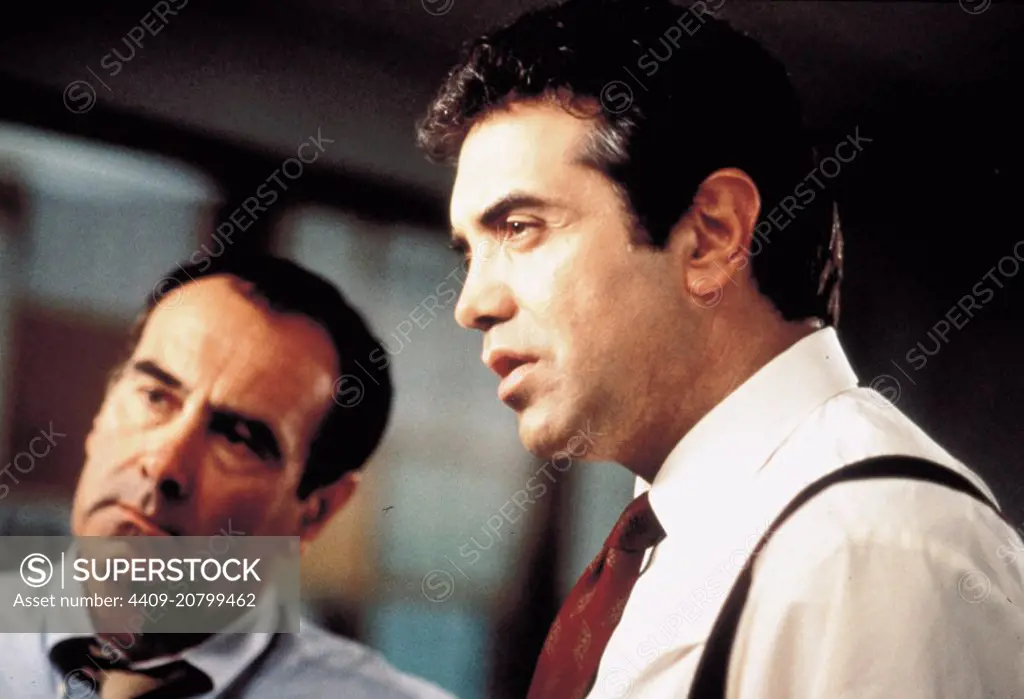 DAN HEDAYA and CHAZZ PALMINTERI in THE USUAL SUSPECTS (1995), directed by BRYAN SINGER.