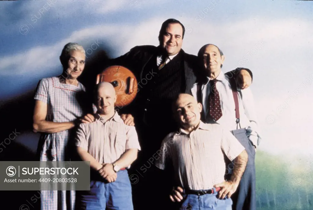 LUIS CIGES, SILVIA CASANOVA, JAVIER ALLER and PABLO PINEDO in THE MIRACLE OF P. TINTO (1998) -Original title: EL MILAGRO DE P. TINTO-, directed by JAVIER FESSER.