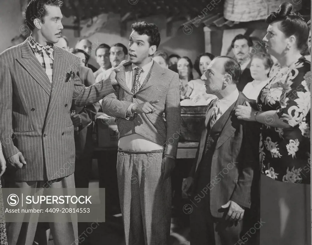 CANTINFLAS in EL PORTERO (1950), directed by MIGUEL M. DELGADO.