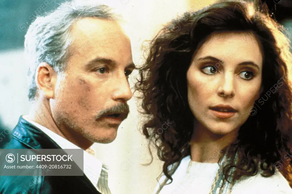 RICHARD DREYFUSS and MADELEINE STOWE in STAKEOUT (1987), directed by JOHN BADHAM.