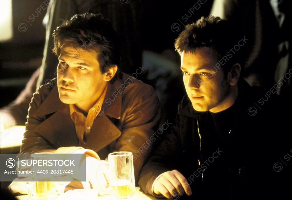 EWAN MCGREGOR and JOSH BROLIN in NIGHTWATCH (1997), directed by OLE BORNEDAL.