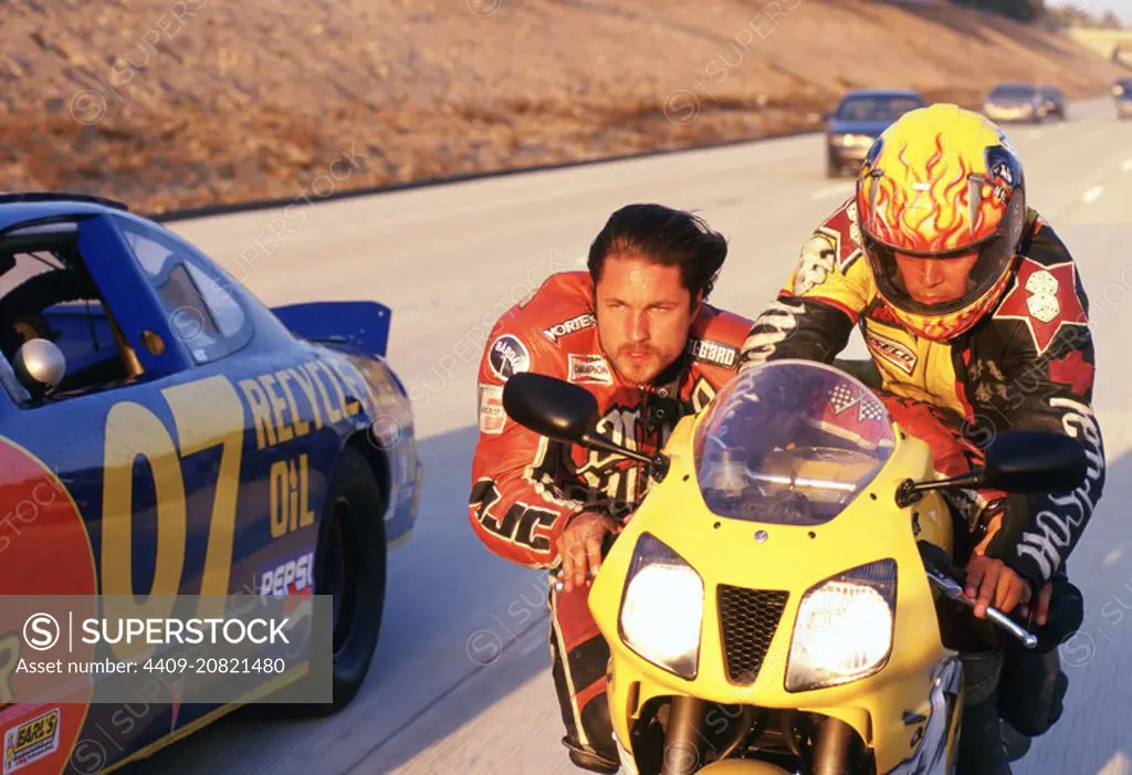 JAY HERNANDEZ and MARTIN HENDERSON in TORQUE (2004), directed by JOSEPH KAHN.