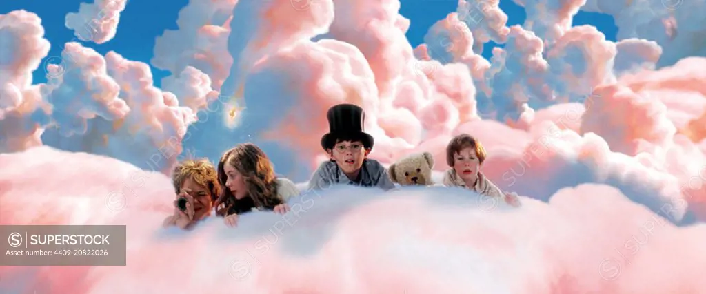 RACHEL HURD-WOOD, JEREMY SUMPTER, HARRY NEWELL and FREDDIE POPPLEWELL in PETER PAN (2003), directed by P. J. HOGAN.