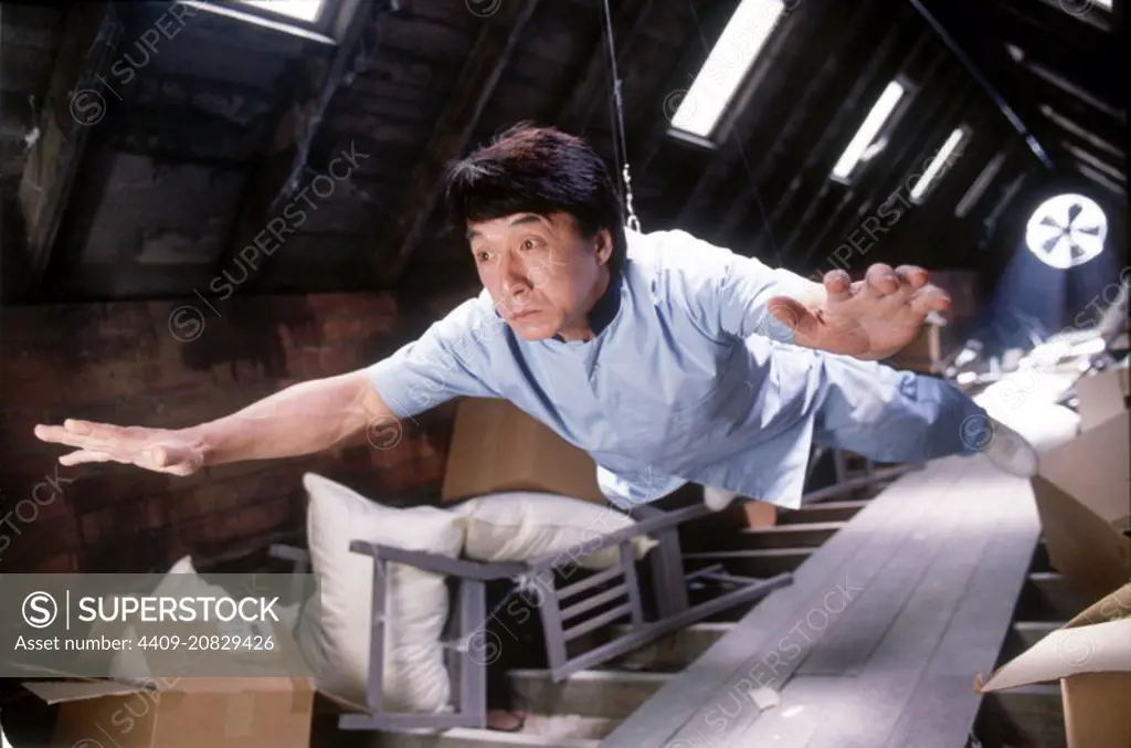 JACKIE CHAN in THE MEDALLION (2003), directed by GORDON CHAN.