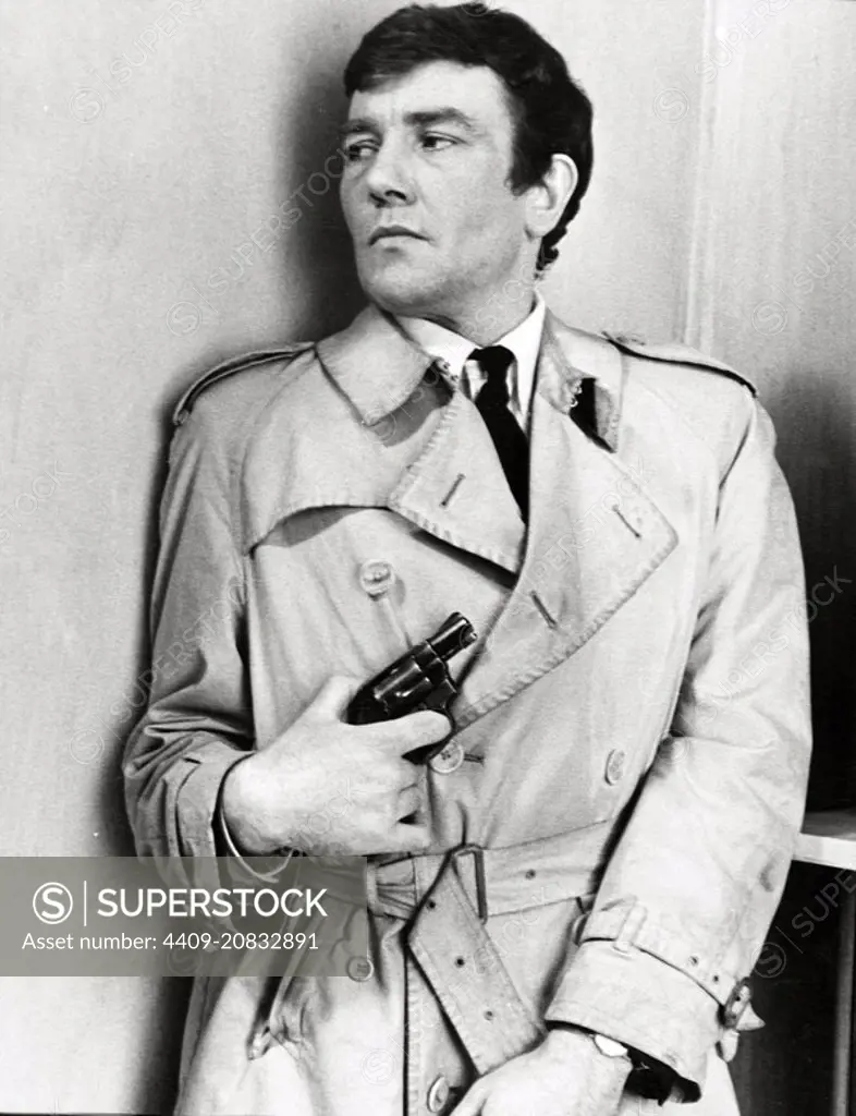 ALBERT FINNEY in GUMSHOE (1971), directed by STEPHEN FREARS.