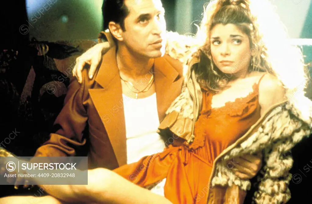 LAURA SAN GIACOMO in SUICIDE KINGS (1997), directed by PETER O'FALLON.