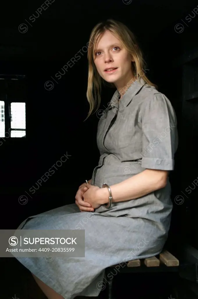 EMILIA FOX in KEEPING MUM (2005), directed by NIALL JOHNSON. Copyright: Editorial use only. No merchandising or book covers. This is a publicly distributed handout. Access rights only, no license of copyright provided. Only to be reproduced in conjunction with promotion of this film.