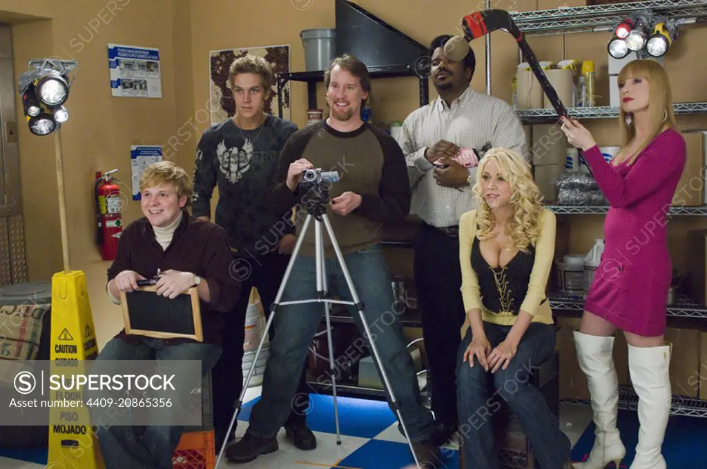 TRACI LORDS, RICKY MABE, JASON MEWES, KATIE MORGAN and CRAIG ROBINSON in ZACK AND MIRI MAKE A PORNO (2008), directed by KEVIN SMITH.