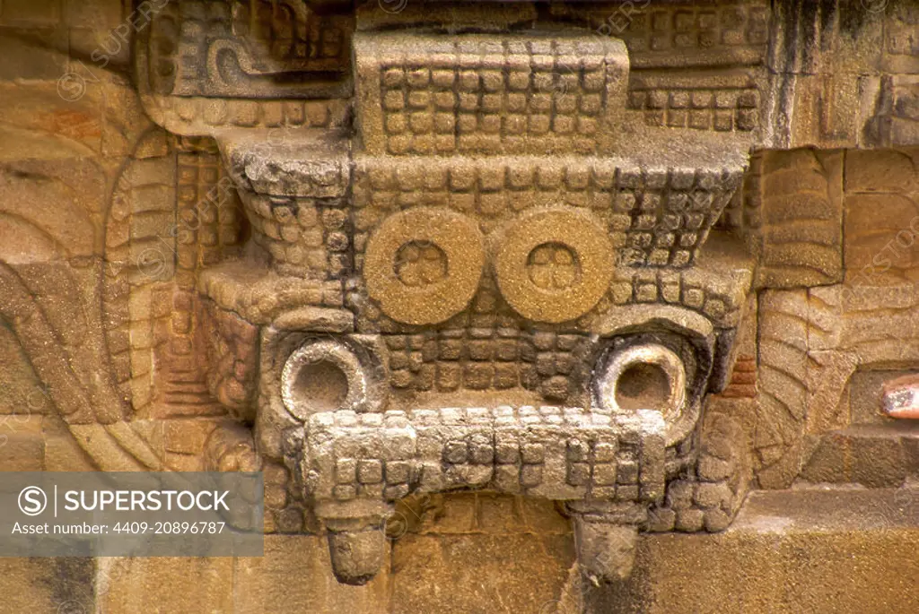 Imagen del dios de la lluvia (Tláloc).Piramide del templo de Quetzalcóat(250-300 dc).Teotihuacán. Estado de Mexico.Mexico.