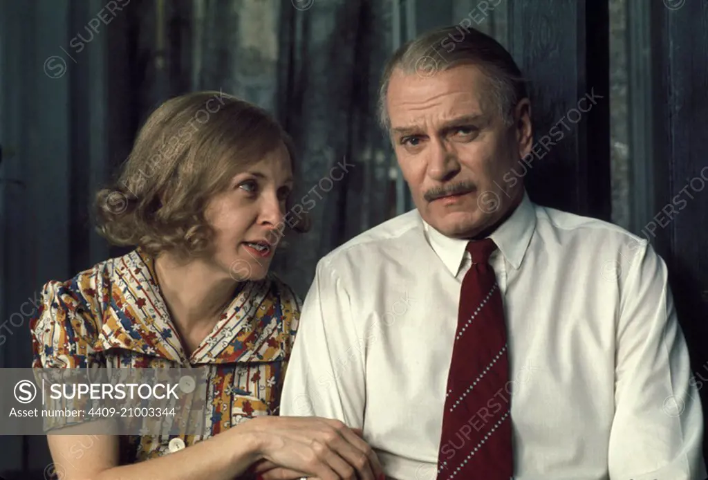 JOANNE WOODWARD and LAURENCE OLIVIER in COME BACK, LITTLE SHEBA (1977) -Original title: COME BACK, LITTLE SHEBA-TV-.