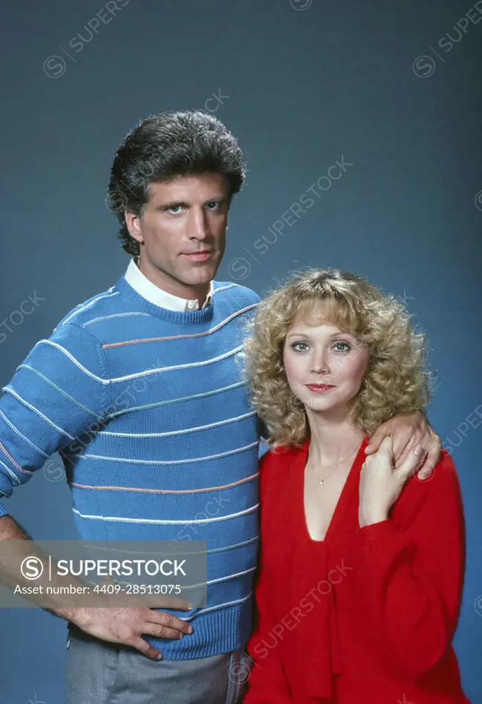 TED DANSON and SHELLEY LONG in CHEERS (1982), directed by JAMES BURROWS and GLEN CHARLES.