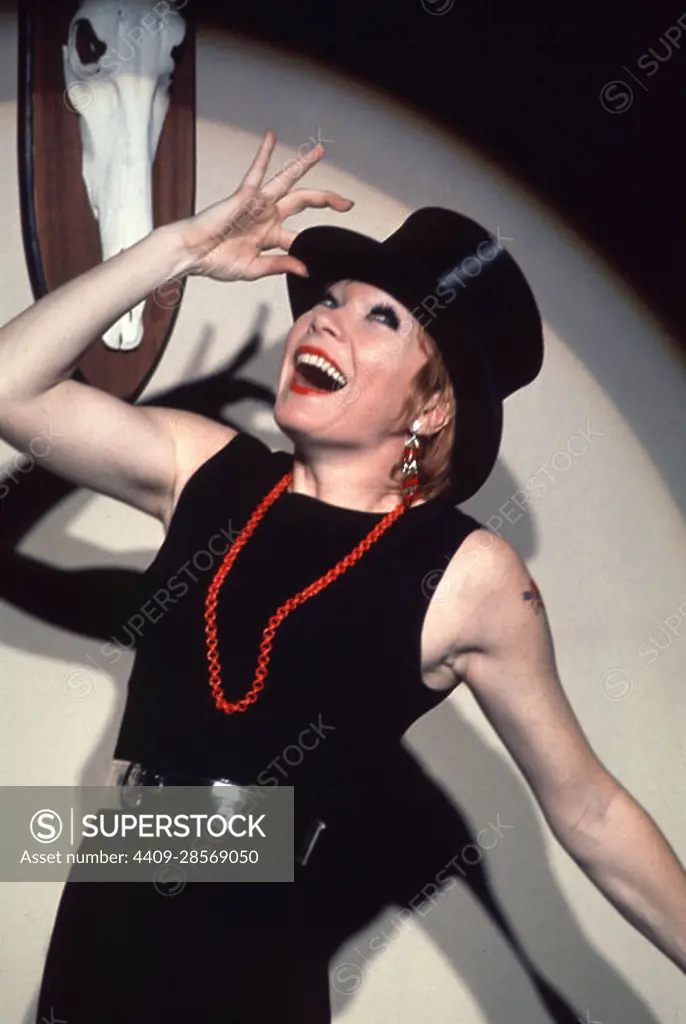 SHIRLEY MACLAINE in SWEET CHARITY (1969), directed by BOB FOSSE. -  SuperStock