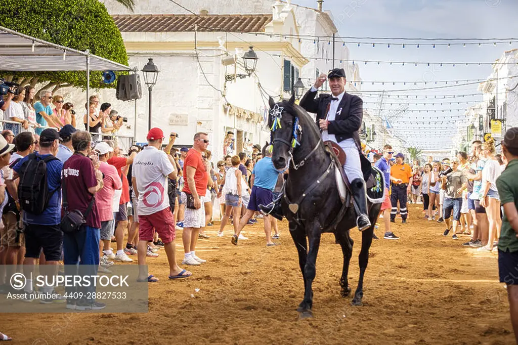 Colcada, cabalgada de recogimiento de Caixers, Sant lluís, fiestas de Sant Lluís, Menorca, balearic islands, Spain.