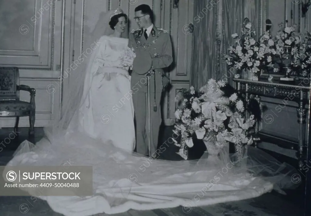 Brussels (Belgium), 12/15/1960. Royal Wedding between Baldwin I of Belgium and Fabiola de Mora y Aragón, who wore a Balenciaga dress.